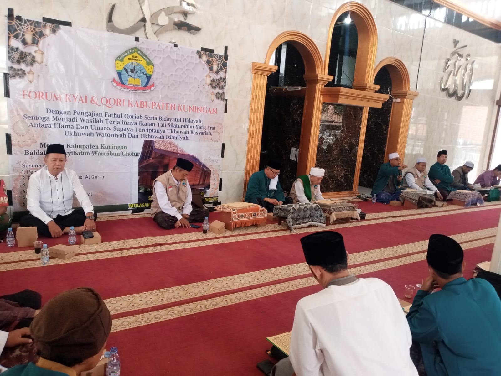 KEGIATAN FORUM KIAI DAN QORI KABUPATEN KUNINGAN DI MESJID SYI'ARUL ISLAM DESA GARAJATI